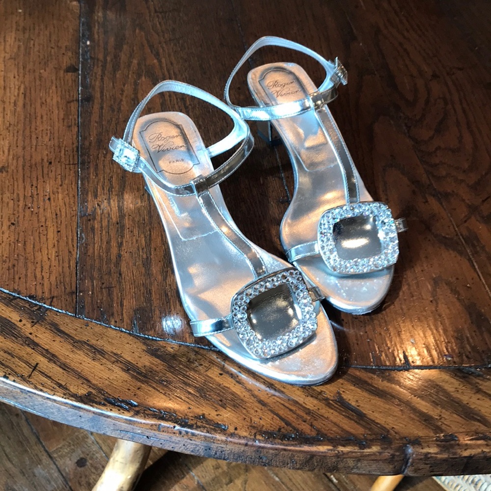 Roger Vivier sliver heals